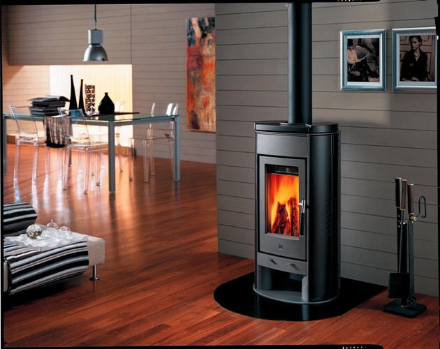 Small Vertical Wood Stove